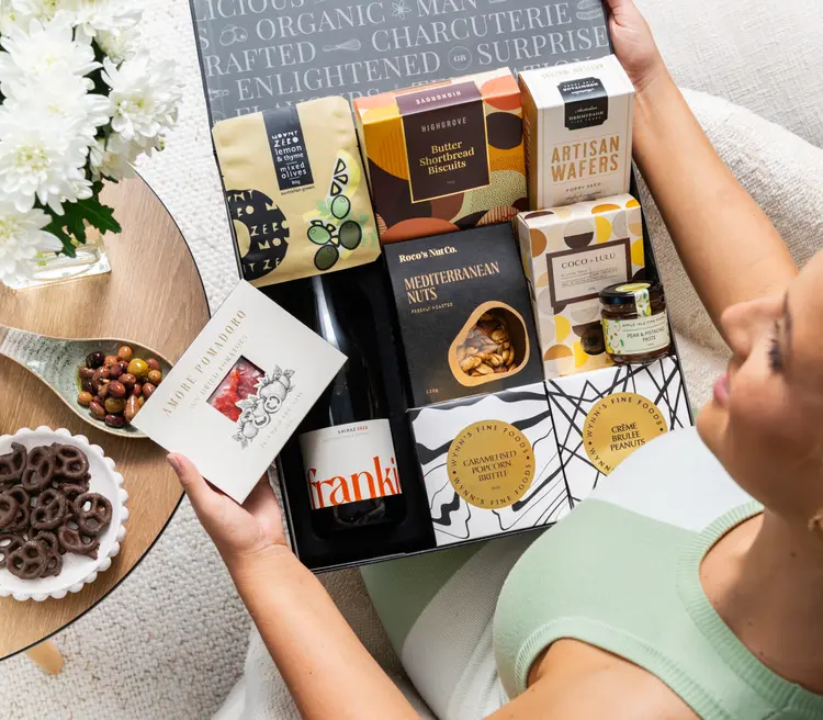 Corporate Gift Hamper Options That Make Saying “Thank You” More Meaningful