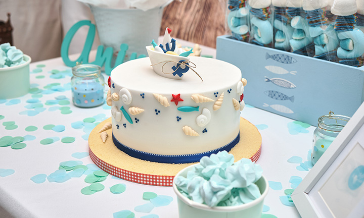 Baby Shower Cake for a Boy: Neutral vs Blue Themes and What Guests Expect

